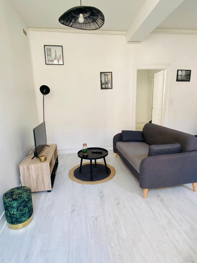 Le Moderne Issoudun Exterior foto